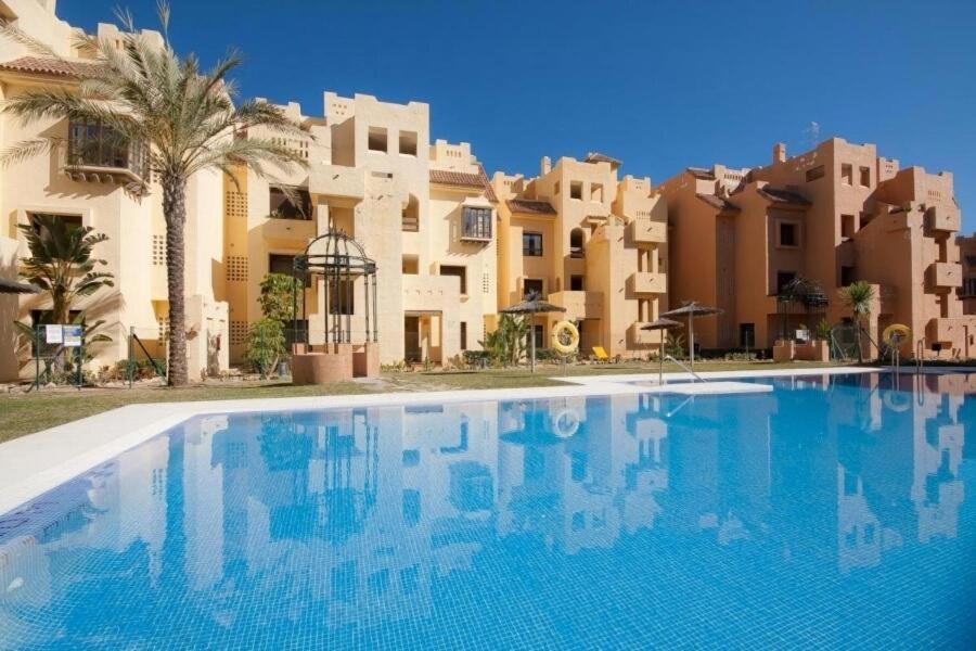Duquesa Village Property Манилва Экстерьер фото