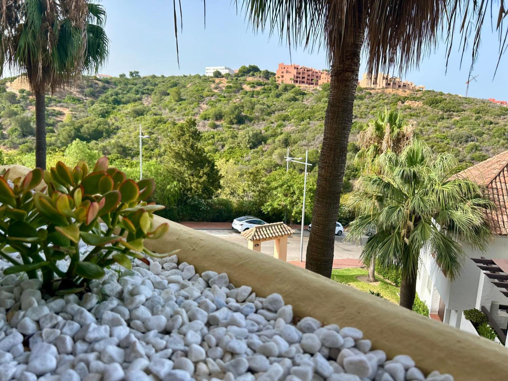 Duquesa Village Property Манилва Экстерьер фото