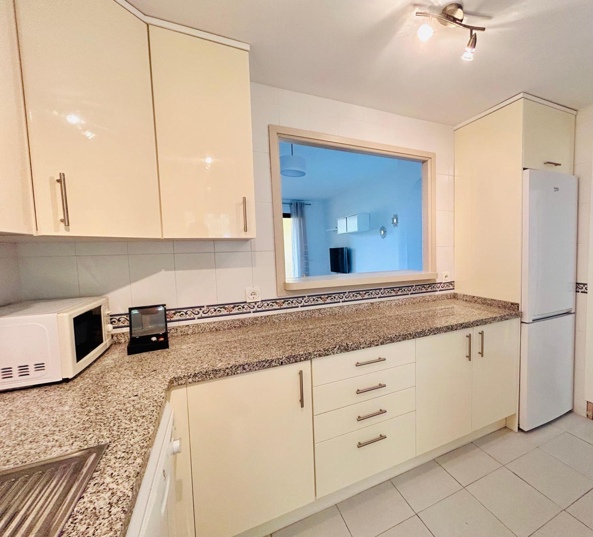 Duquesa Village Property Манилва Экстерьер фото