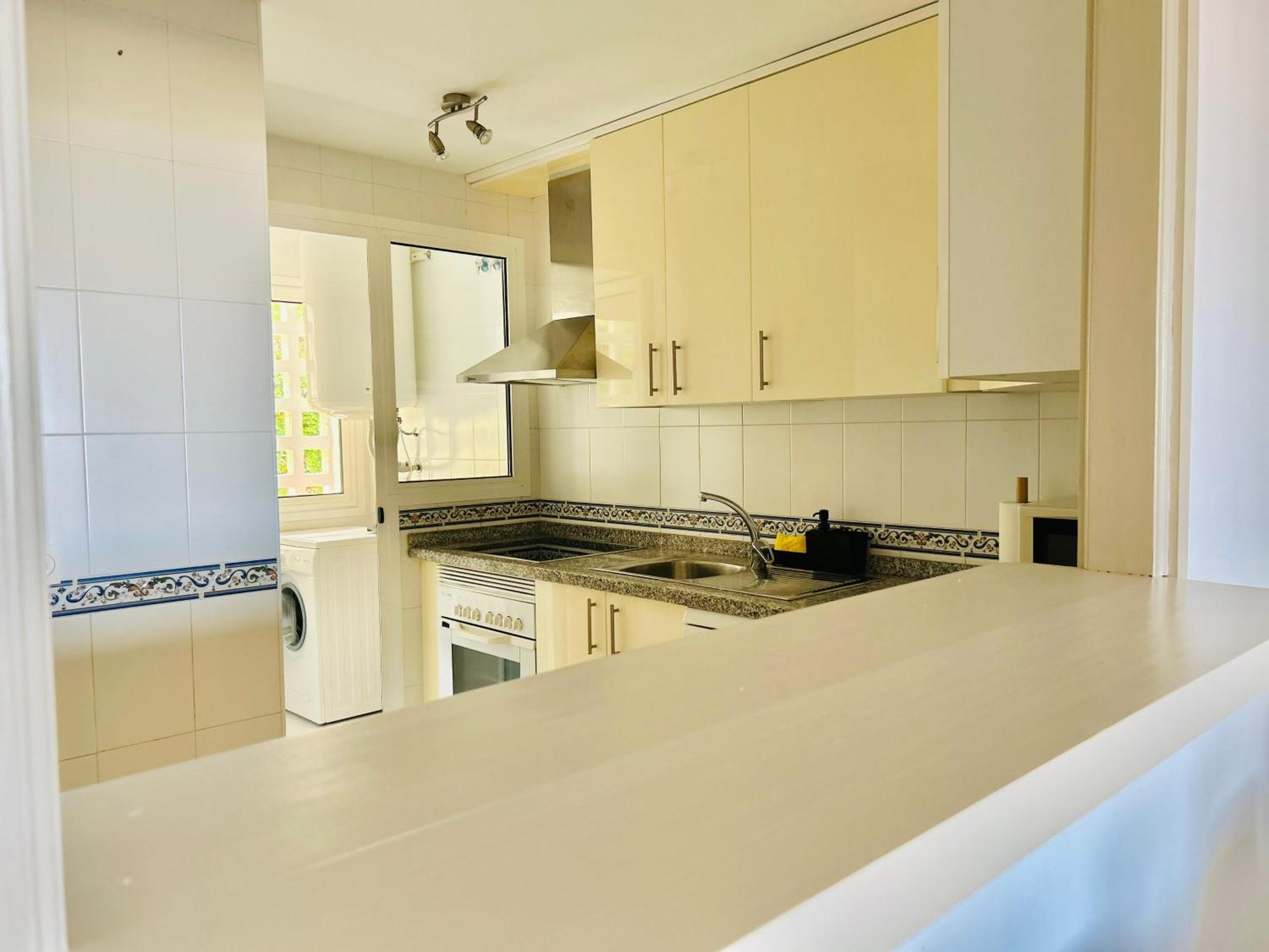 Duquesa Village Property Манилва Экстерьер фото