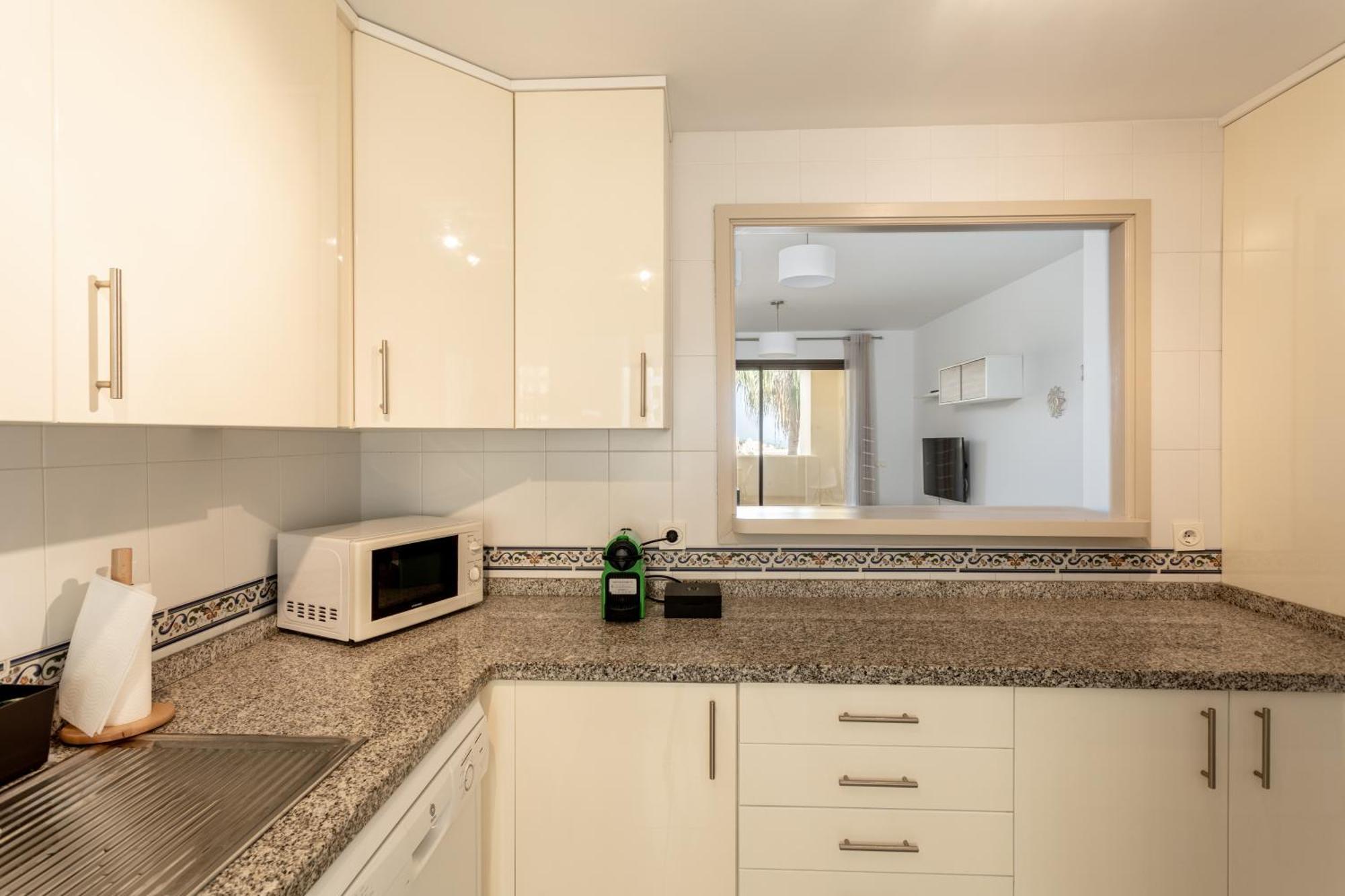 Duquesa Village Property Манилва Экстерьер фото
